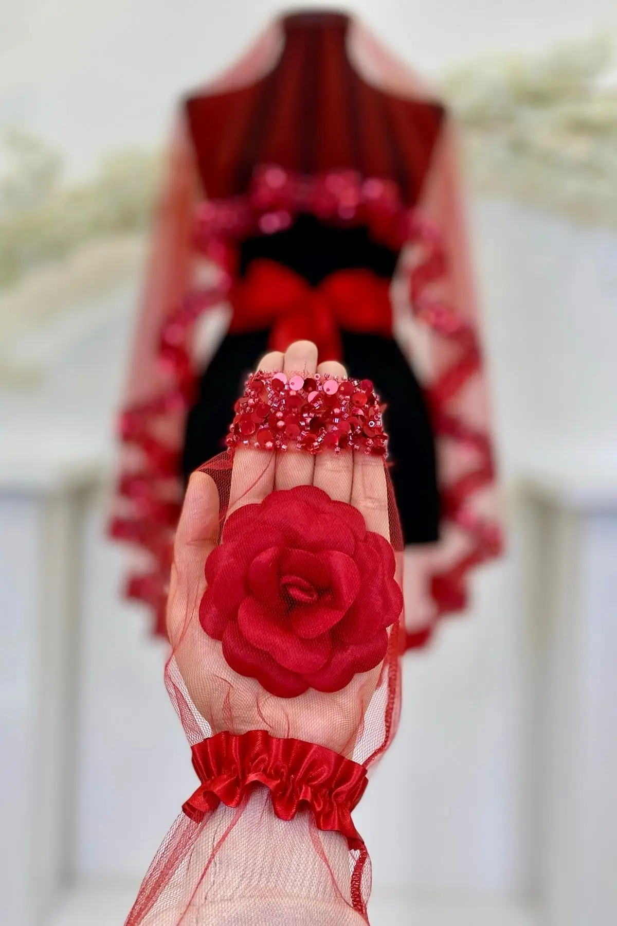 

Red Bridal Vine Set, Iuminous Crystal Glass Beads, Pearl and Stamp Embroidered Shrine 6 Pieces