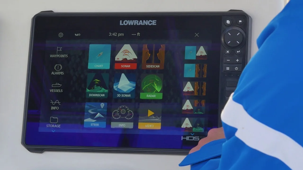 New Original Lowrance HDS-12 Live Fish Finder with Active Imaging 3-in-1 Transom Mount Transducer C-MAP Pro Chart