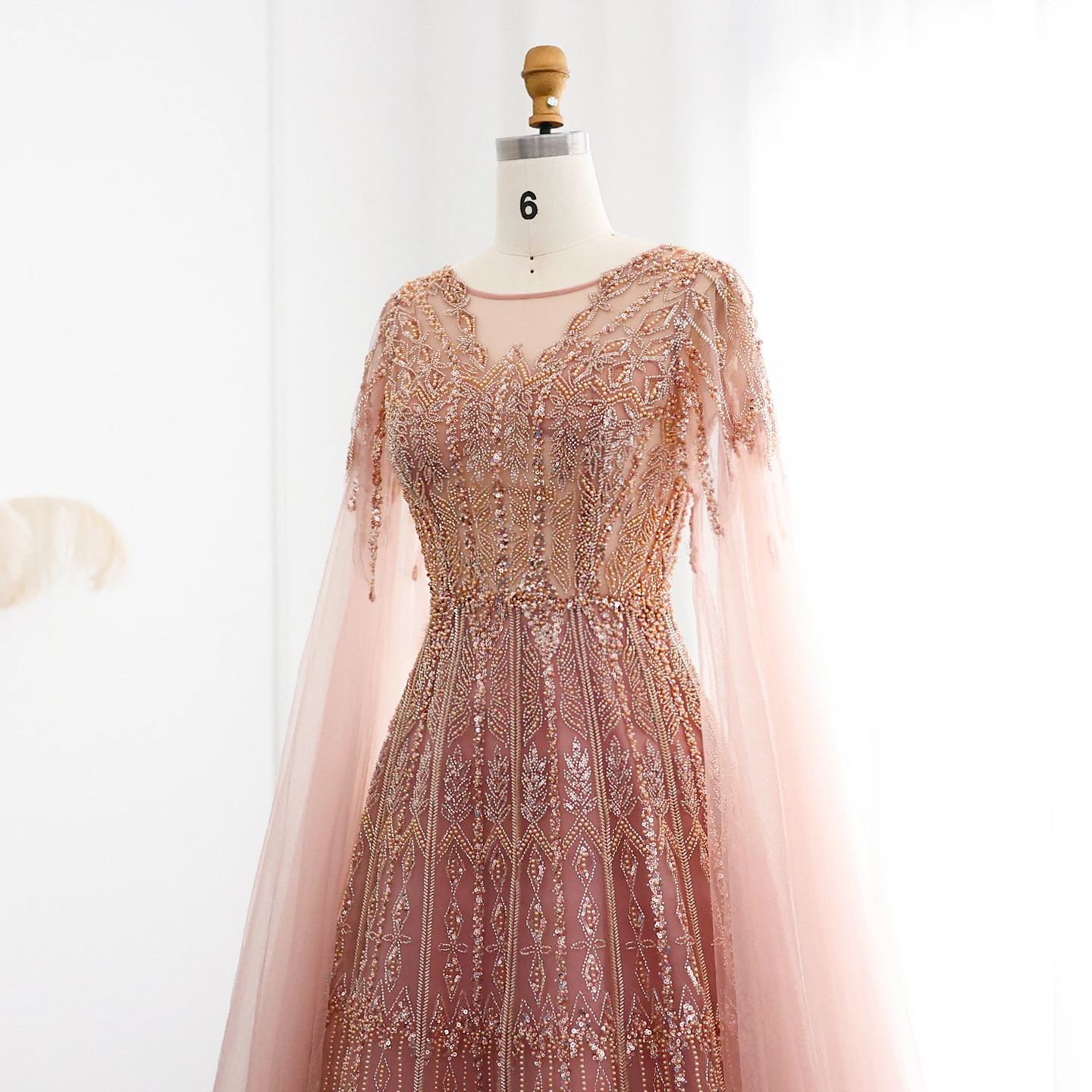 Sharon Said Luxuriöses Dubai Blaues Abendkleid mit Cape-Ärmeln in Übergröße, A-Linie, Arabisches Hochzeits- und Festkleid SS001, Maßanfertigung – Detail 17