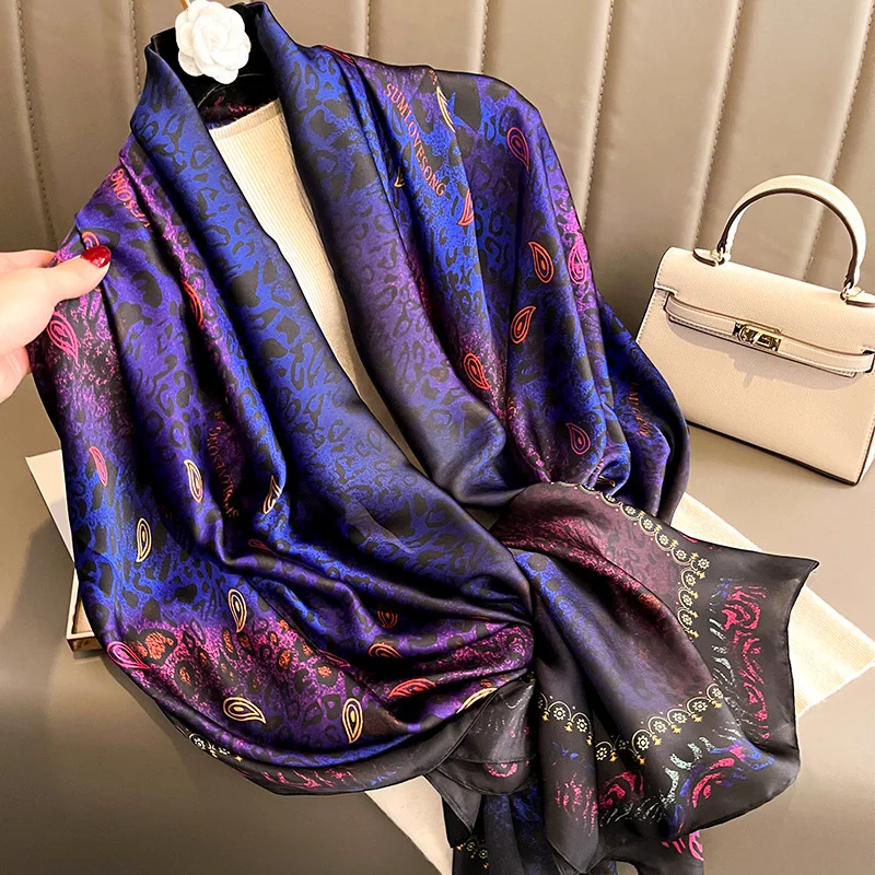 Mode Druck Große Schal Wraps Seide Schal Frauen Luxus Marke Satin Stirnband Hijab Bandana Turban Foulard Sommer Strand Stolen – Detail 3
