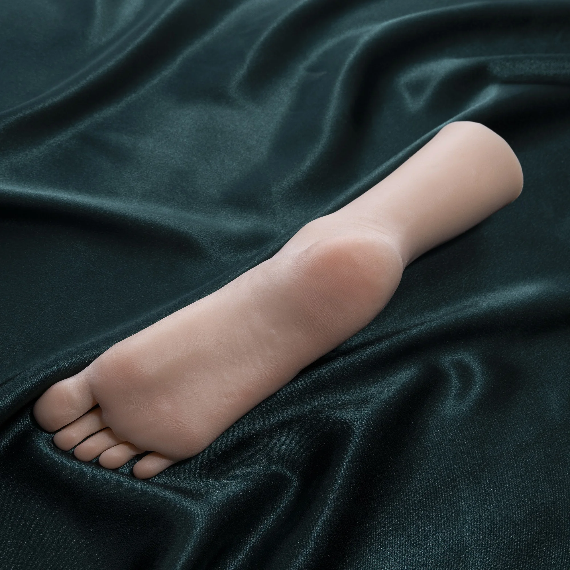 Size 38 Platinum Silicone Female Foot Manikin – Realistic Feet Display Prop for Shoes and Socks Fake Nail Salon Art ZHG811
