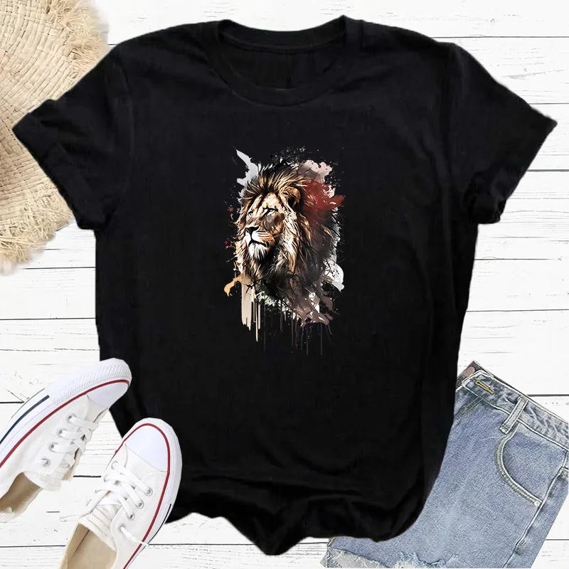 Lion Looking Into The Distance Fashion Sports Women's T-Shirt Harajuku Graphic Clothing Women's