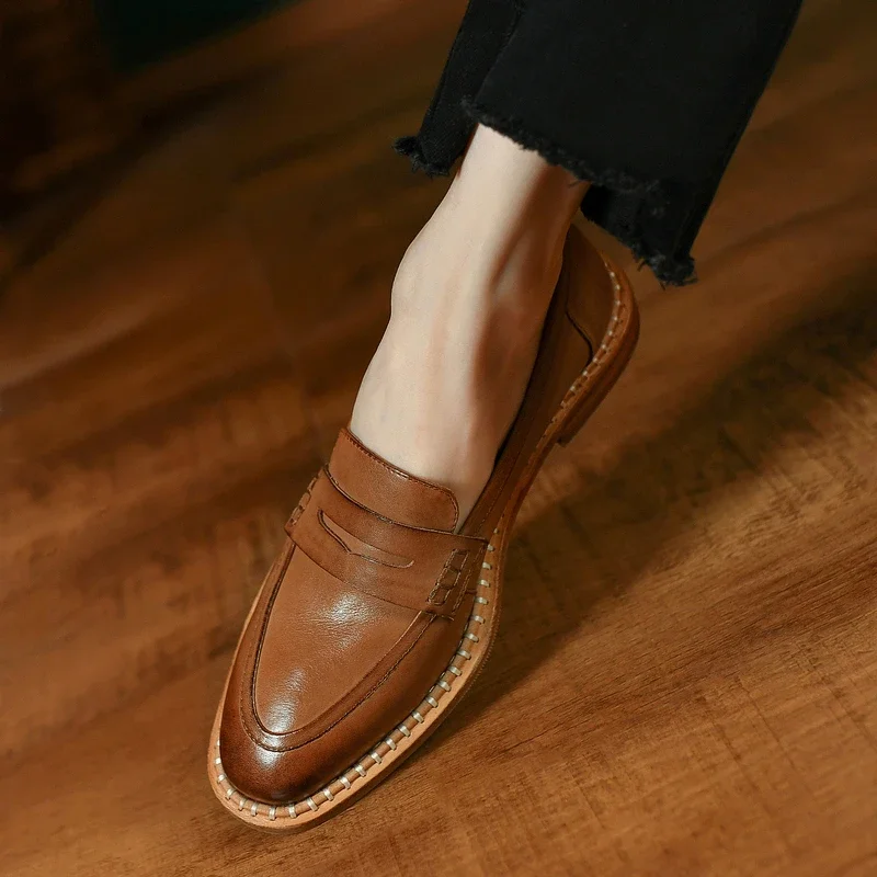 Mieszkania damskie skóra bydlęca płaskie buty Vintage mokasyny na co dzień wiosna jesień Slip On Women proste buty okrągłe Toe codzienna jakość mieszkania — zdjęcie 2