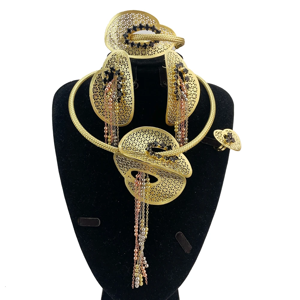 

Luxury Dubai Gold Plated Fine Jewelry Set New Fashion Necklace Earrings Bracelet Women Birthday Gift FHK20833