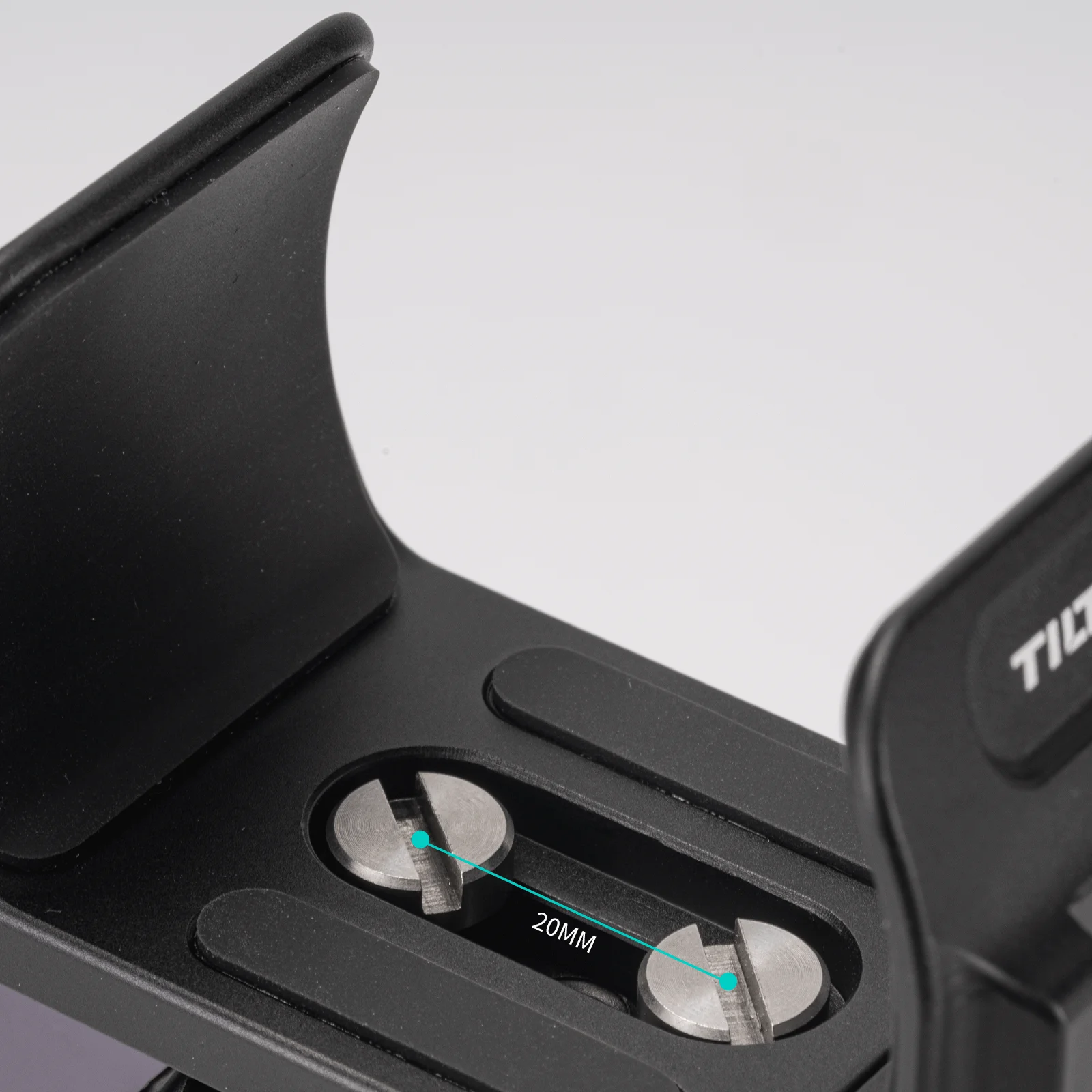TILTA-Soporte Universal para banco de energía, abrazadera de liberación rápida de TA-UPBH-B para alimentación portátil de 58mm-94mm, compatible con cámara DSLR de 1/4"