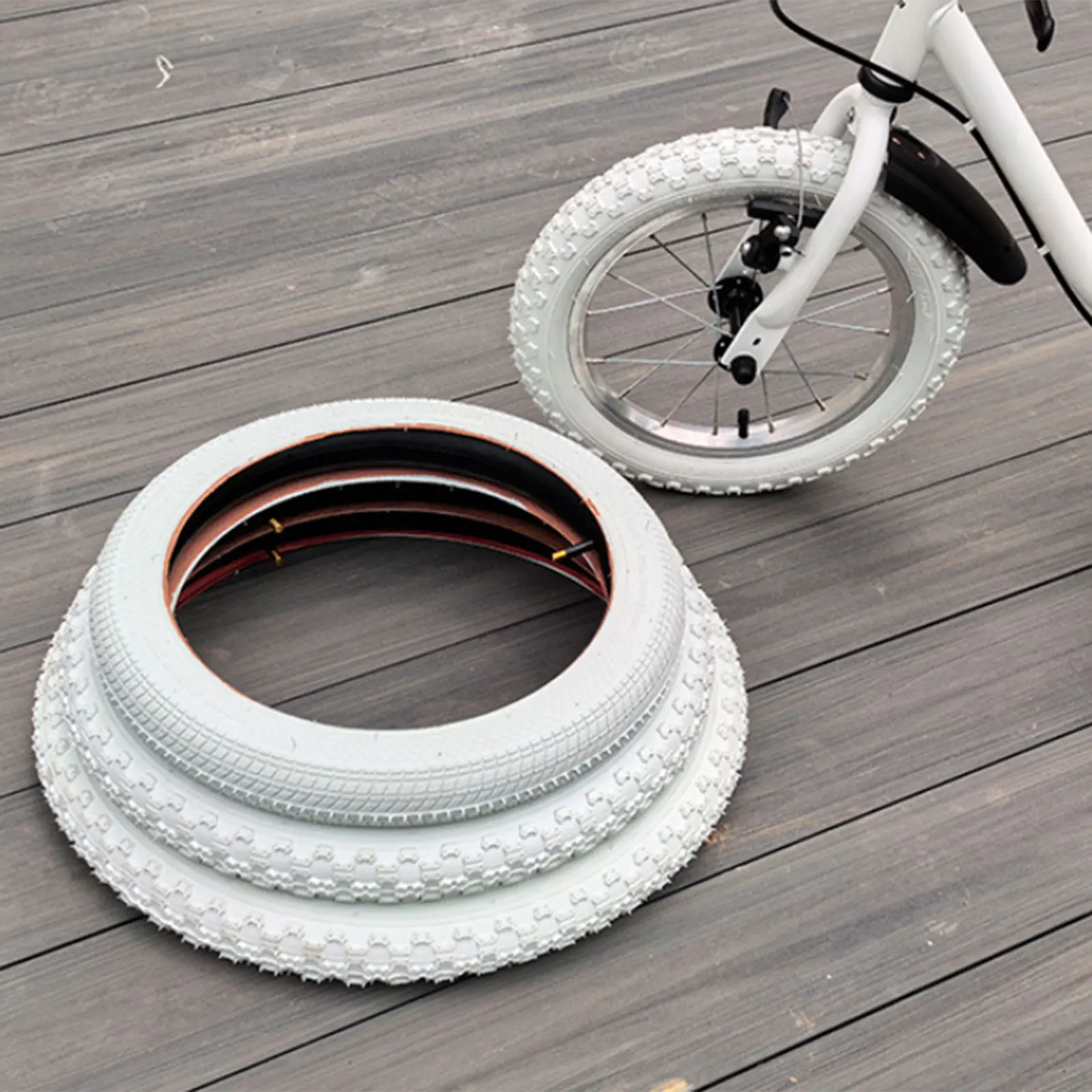 

Kids Bike Tire Sturdy Parts Non Slip Comfortable Wear Resistant Good Water Drainage High Performance Professional White Rubber