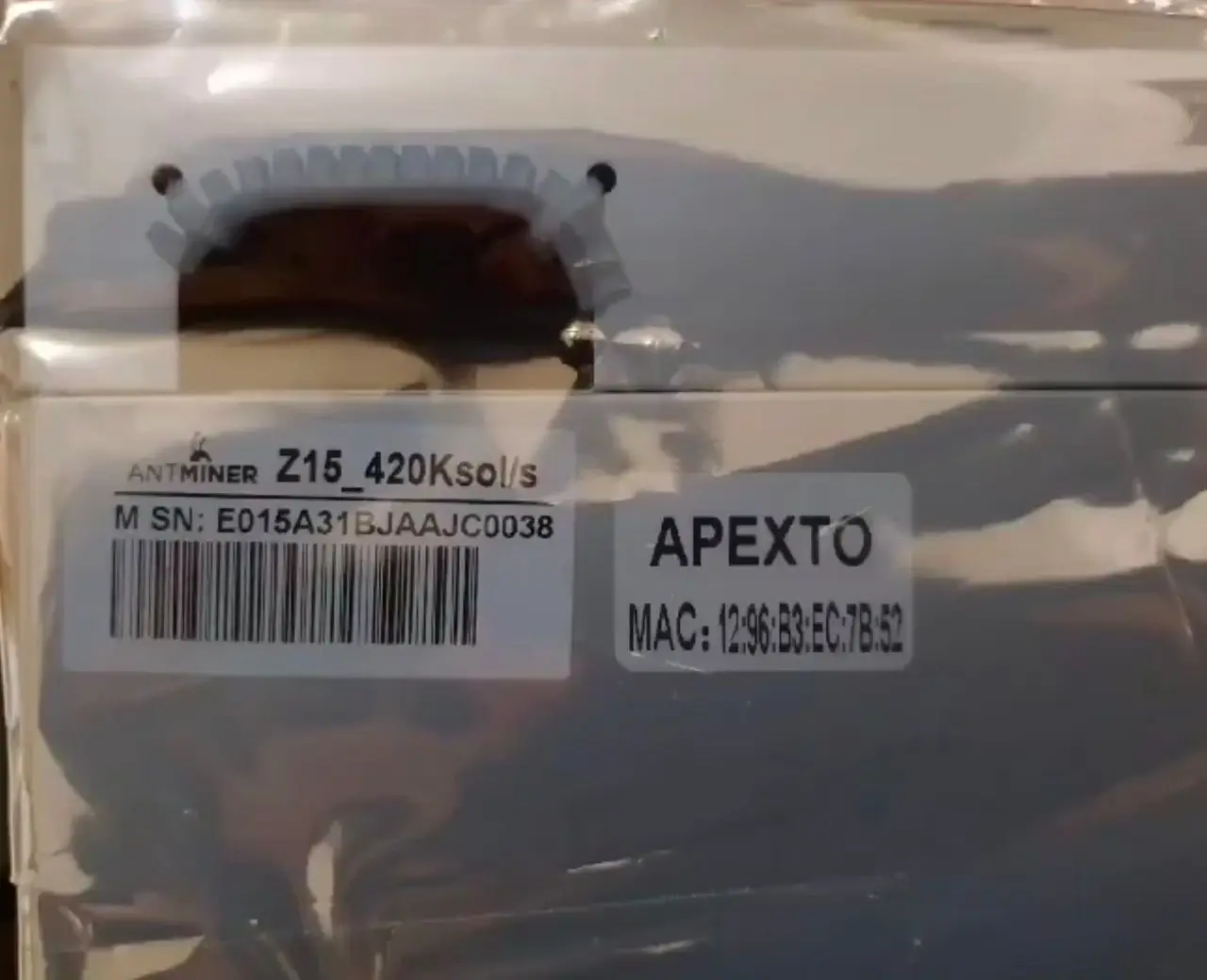 

СКИДКА!!! Купите 2, получите 1 бесплатно. Новый Bitmain Antminer Z15 420ksol/s с алгоритмом Equihash для майнинга Zcash.