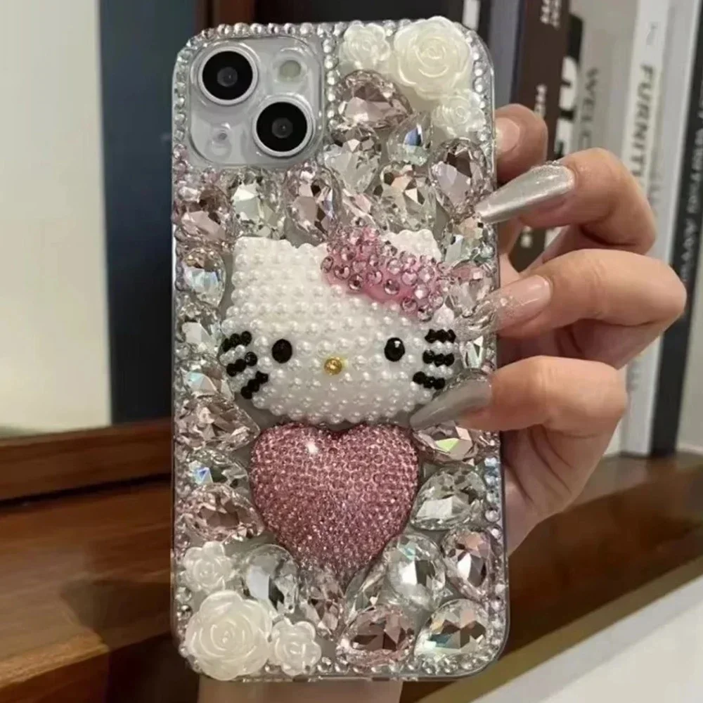 Coque de téléphone Sanrio Hello Kitty en strass et diamants pour iPhone 17 Pro, 16 Pro, 15, 14, 13 Pro Max – Cadeau de festival luxueux pour filles, style anime