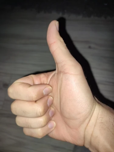 Paris Hand
