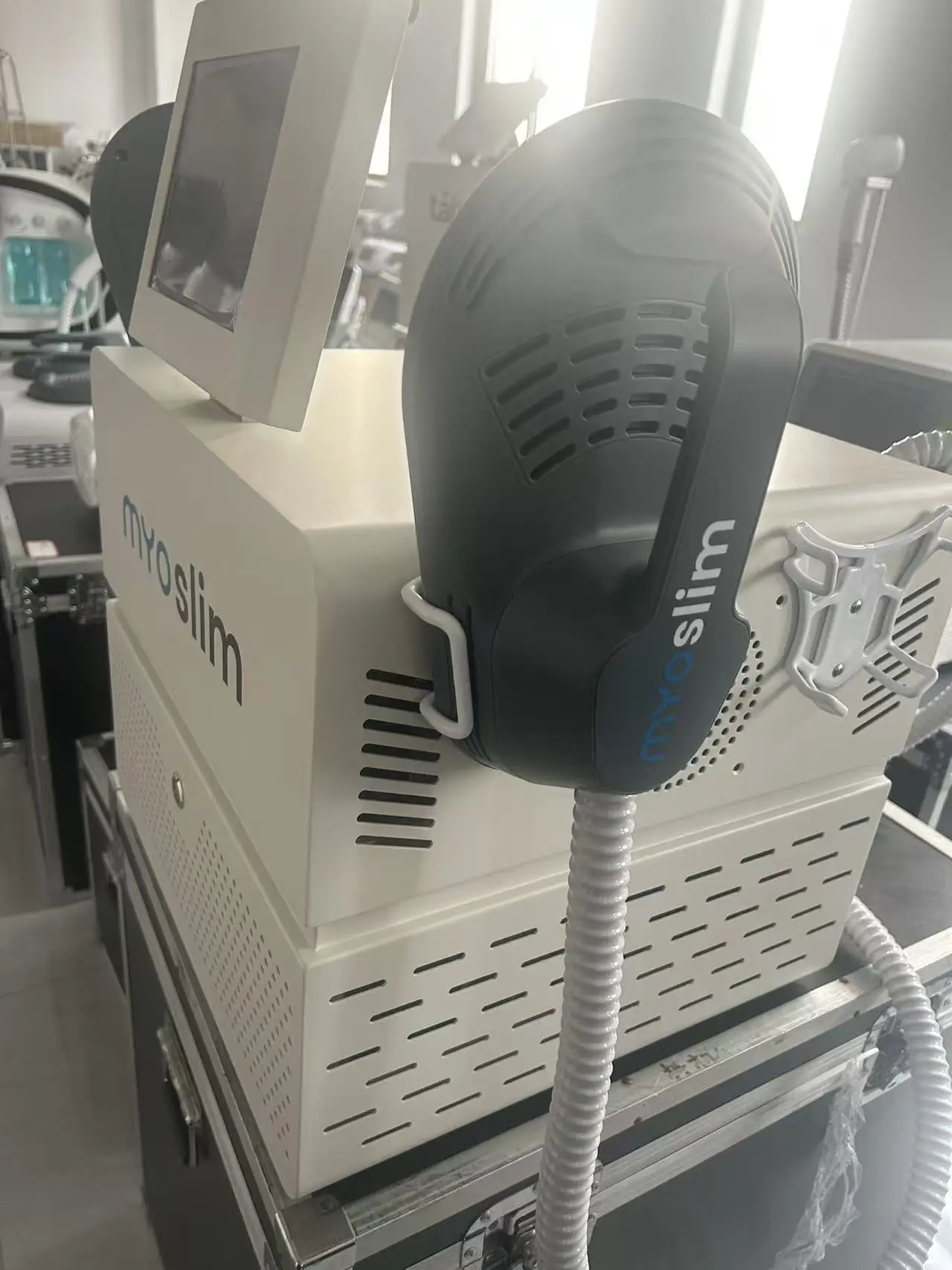 

Myoslim RF HIEMT Body Sculpting Machine Electrical Muscle Stimulator Fat Burner Weight Loss Butt Lifter Shaper for Body Care