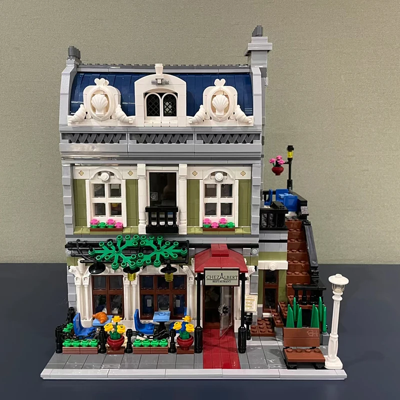 2469 pezzi Ristorante parigineato Building Blocks Modello di costruzione Casa Giocattoli in mattoni Regali di compleanno compatibili con il set 10243