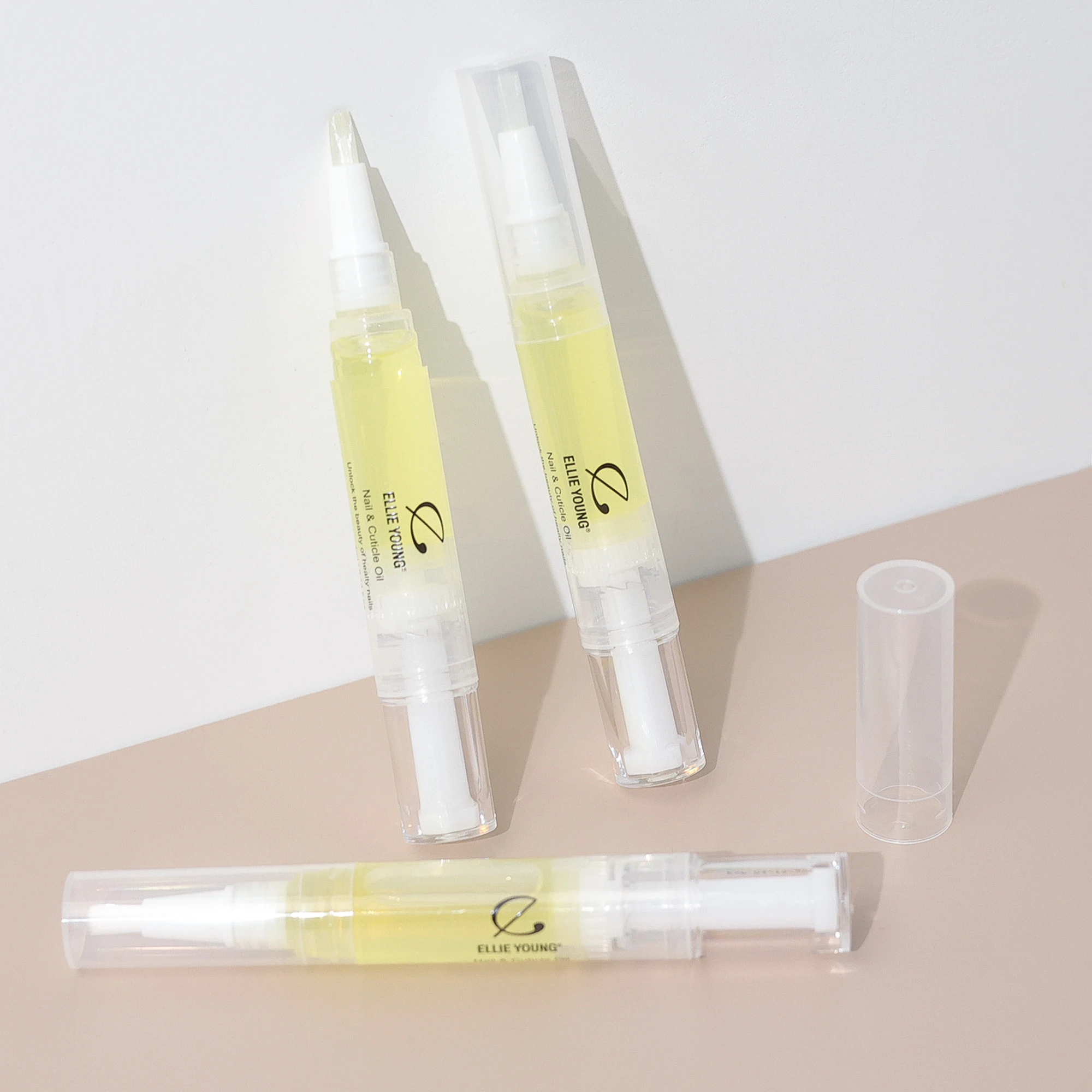 Ellie Young 3 ml nagel- en nagelriemolie, hydraterend en groei, hydraterend, versterkend, stimulerende nagelriemolie