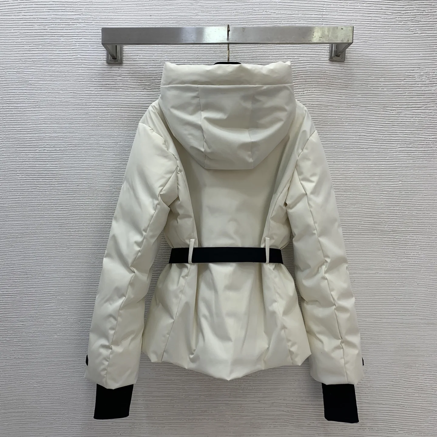 

Autumn and winter women's contrast-colored rubber strip zipper long-sleeved hooded down jacket thick coat SU250