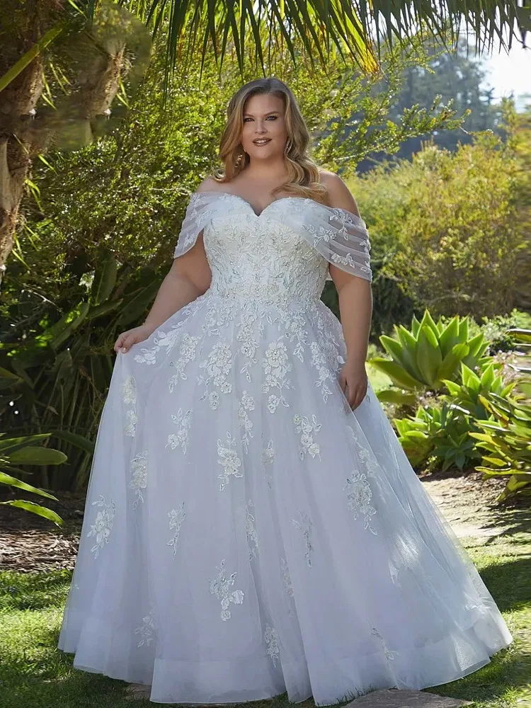 Off Shoulder Plus Size Wedding Dress Romantic Sweetheart Sleeveless Appliques Bridal Gowns Vestido De Noiva