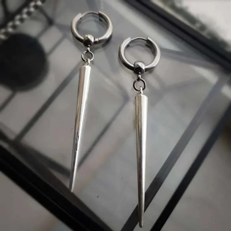 Punk Hip Hop Metal Spike Huggie Hoop Kolczyki Dla Mężczyzn Kobiety Vintage Gothic Silver Color Długie frędzle Nit Wisiorek Kolczyki Klejnot — 2