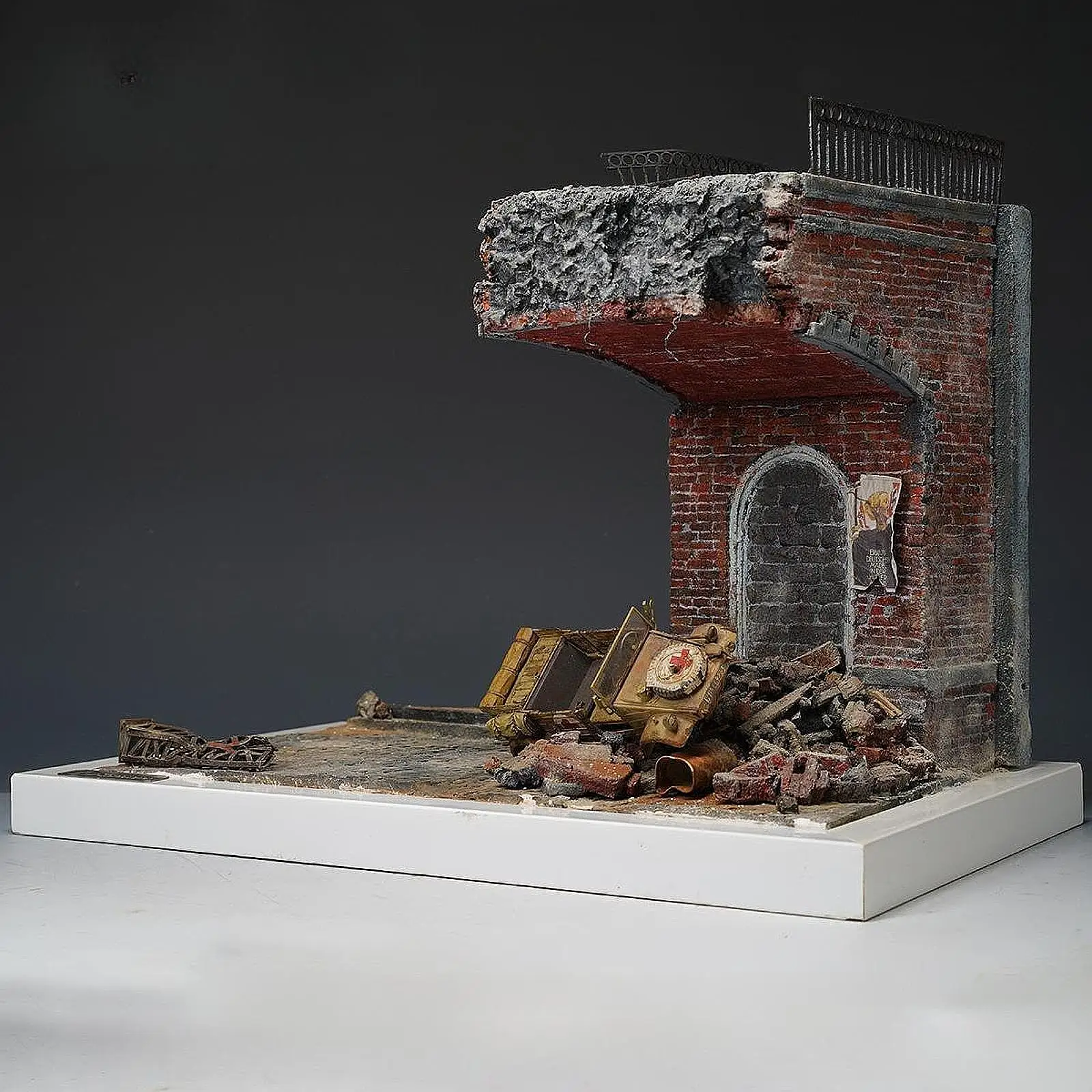 

1/35 Bridge Building Model Diorama Layout Assemble Architectural DIY Sand Table Scenery for Bridge Railway Model Micro Landscape