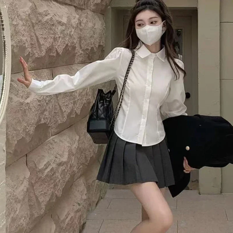 Xpqbb Biała koszula damska Koreański styl Preppy Bluzka z długim rękawem i kołnierzykiem Szkoła Dziewczyna Mundur Student Slim Koszule 2024 — zdjęcie 2