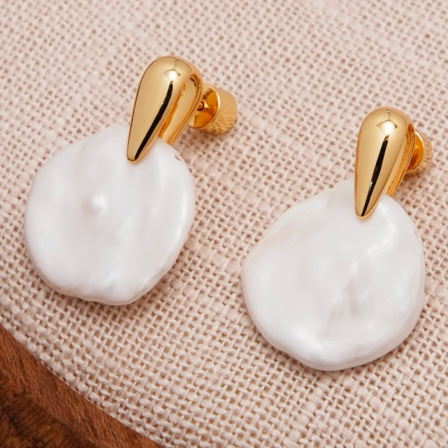 

YAJUNIEL 24K Real Gold Plated Organic Flat Freshwater Pearl Stud Earrings for Women Hypoallergenic Irregular Pearl Post Earrings