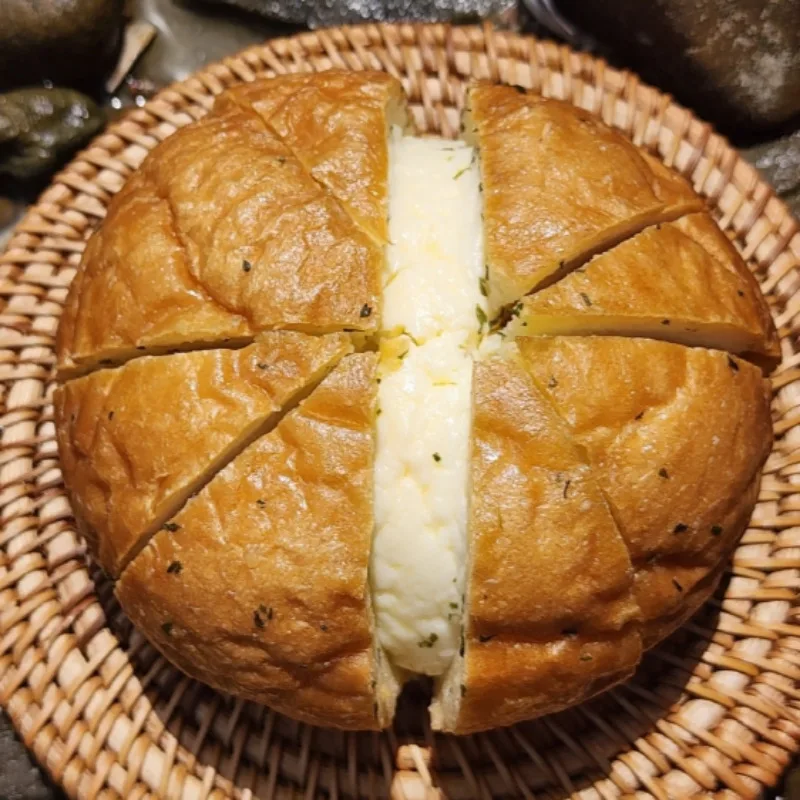 [Poodi Ann] Gangneung's famous garlic bread (4 pages, 8 pages optional)/Sweet garlic with plenty of cream cheese