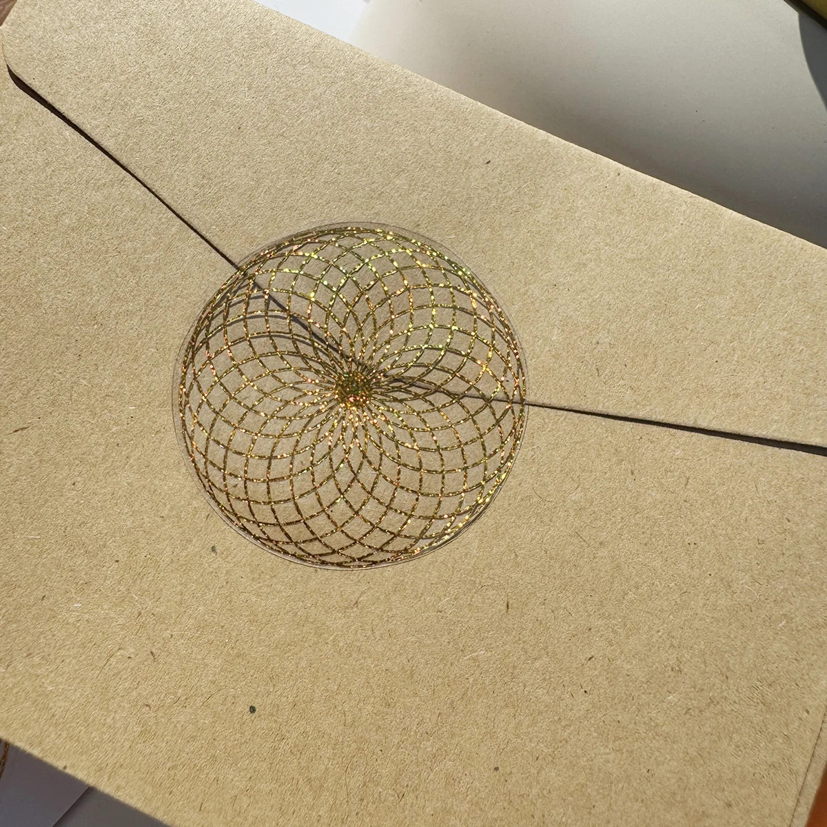 100 قطعة من ملصقات الدائرة الهندسية الذهبية المجسمة - ملصقات سجل القصاصات على طراز ماندالا مقاس 1.5 بوصة، أختام لاصقة معدنية