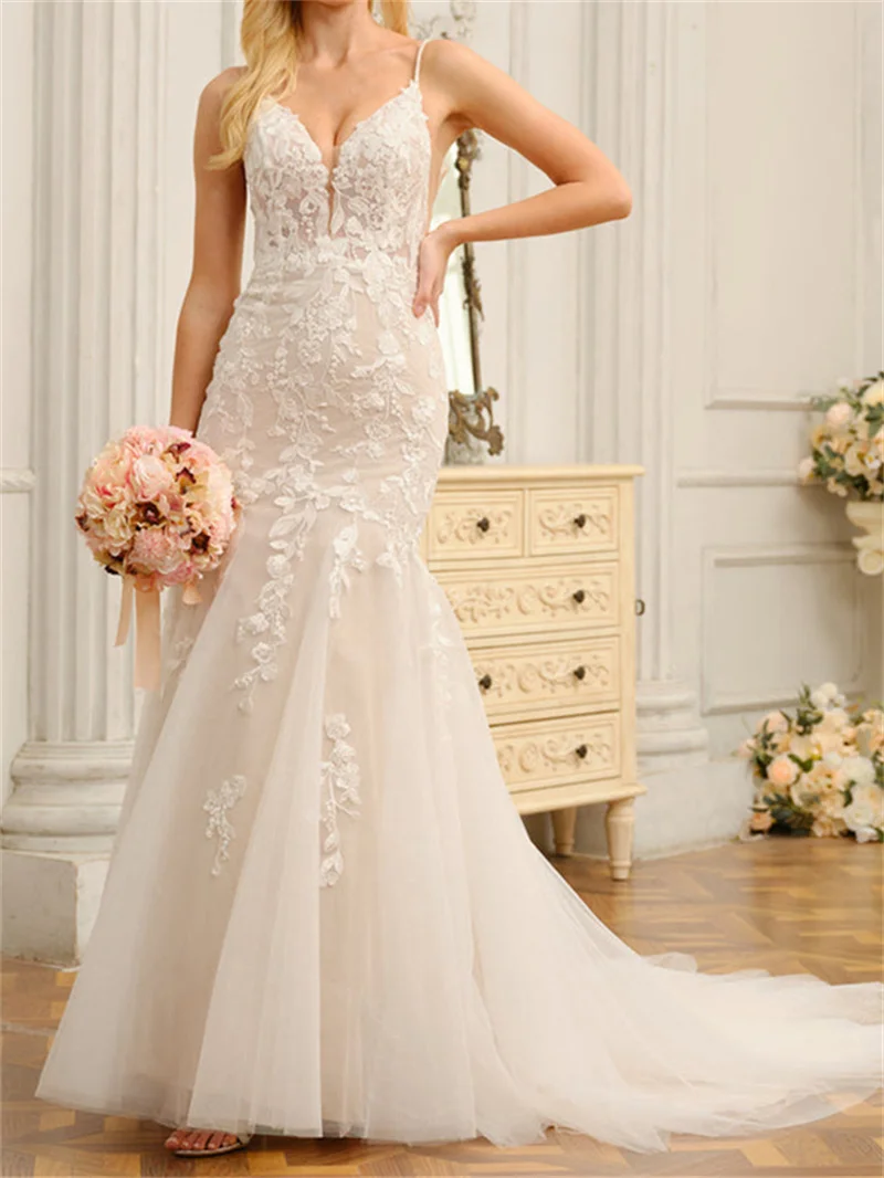 

Mermaid Long Wedding Dresses Elegant V Neck Spaghetti Straps Sleeveless With Appliqued Dress For Bride