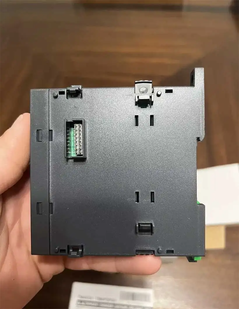 Tm4es4新品,1年間保証