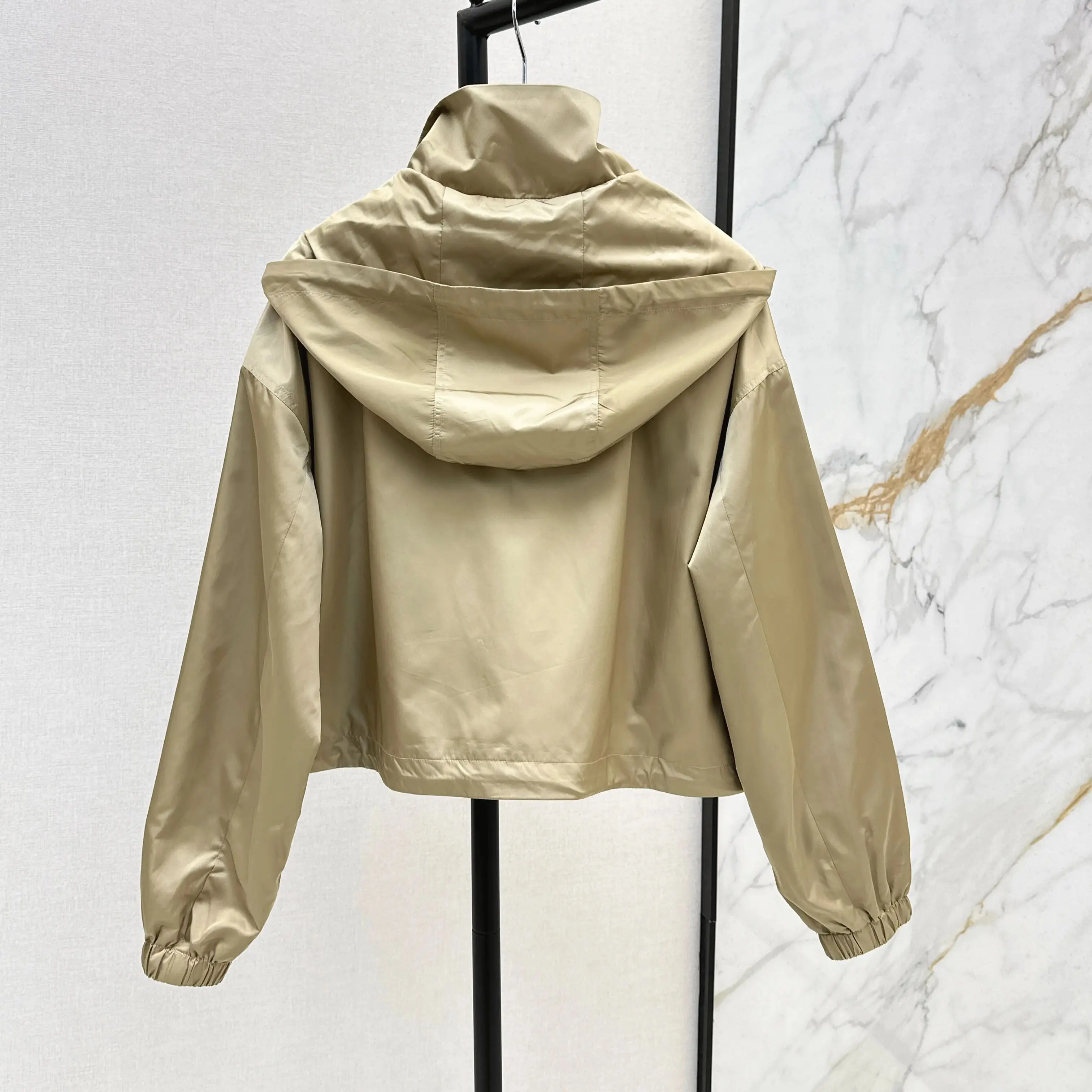 

Spring And Summer Latest Fashionable Style Temperament Series Suit Hooded Jacket Jacquard Lining Custom Windbreaker Fabric