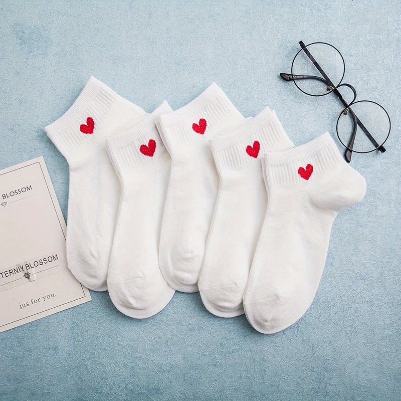 10 Pairs of White Heart-shaped Autumn and Winter Socks, Comfortable and Very Suitable for Daily Wear and Basketball Sports
