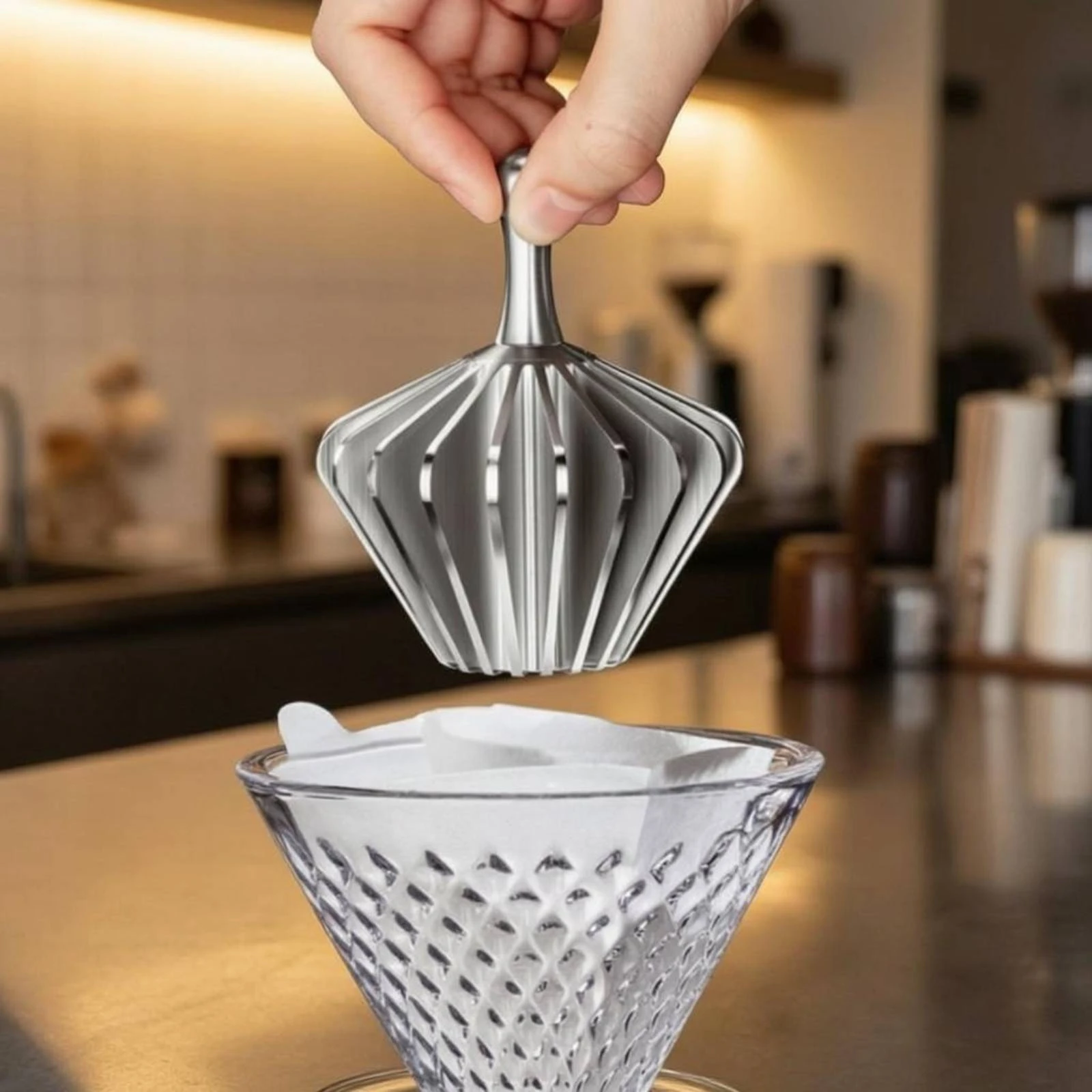 Aluminum Alloy Coffee Filter Paper Tamper Ribbed Dripper Presser for V60 Kalita Pour Over Drip Coffee Home Cafe Barista Tools