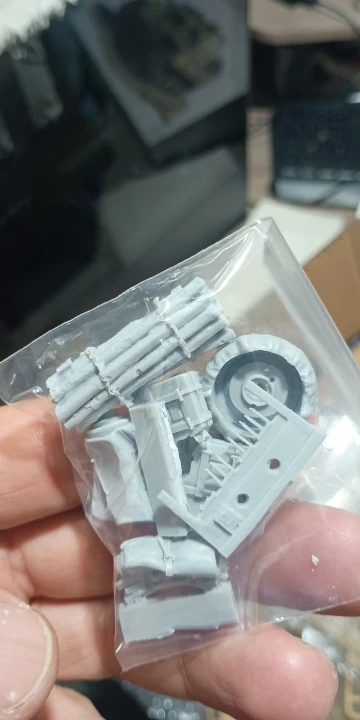 Buyer photo of this resin kit