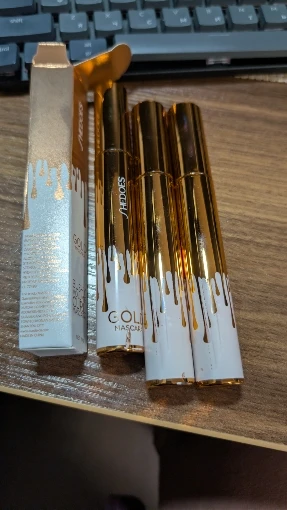 Thick Curly Eye Black Waterproof Non Smudging Slim Durable And Makeup Free Eye Black Gold Color Mascara photo review
