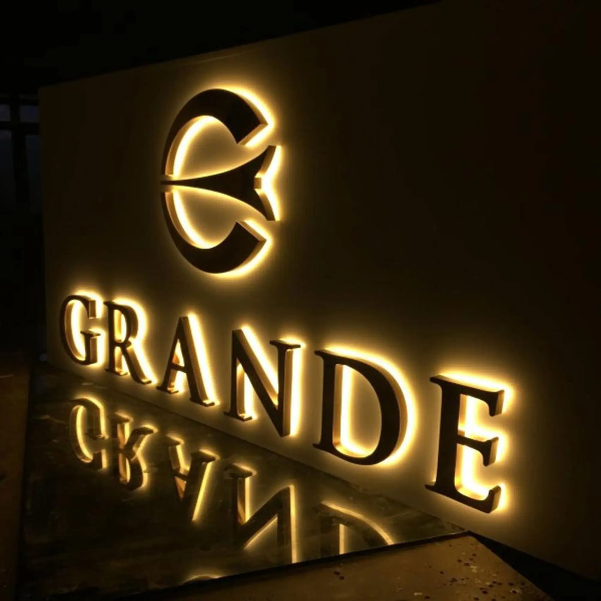 

3D Backlit Business Signs Company Name Light up Logo Sign Illuminated 3D Metal Letters Beauty Salon Building Sign