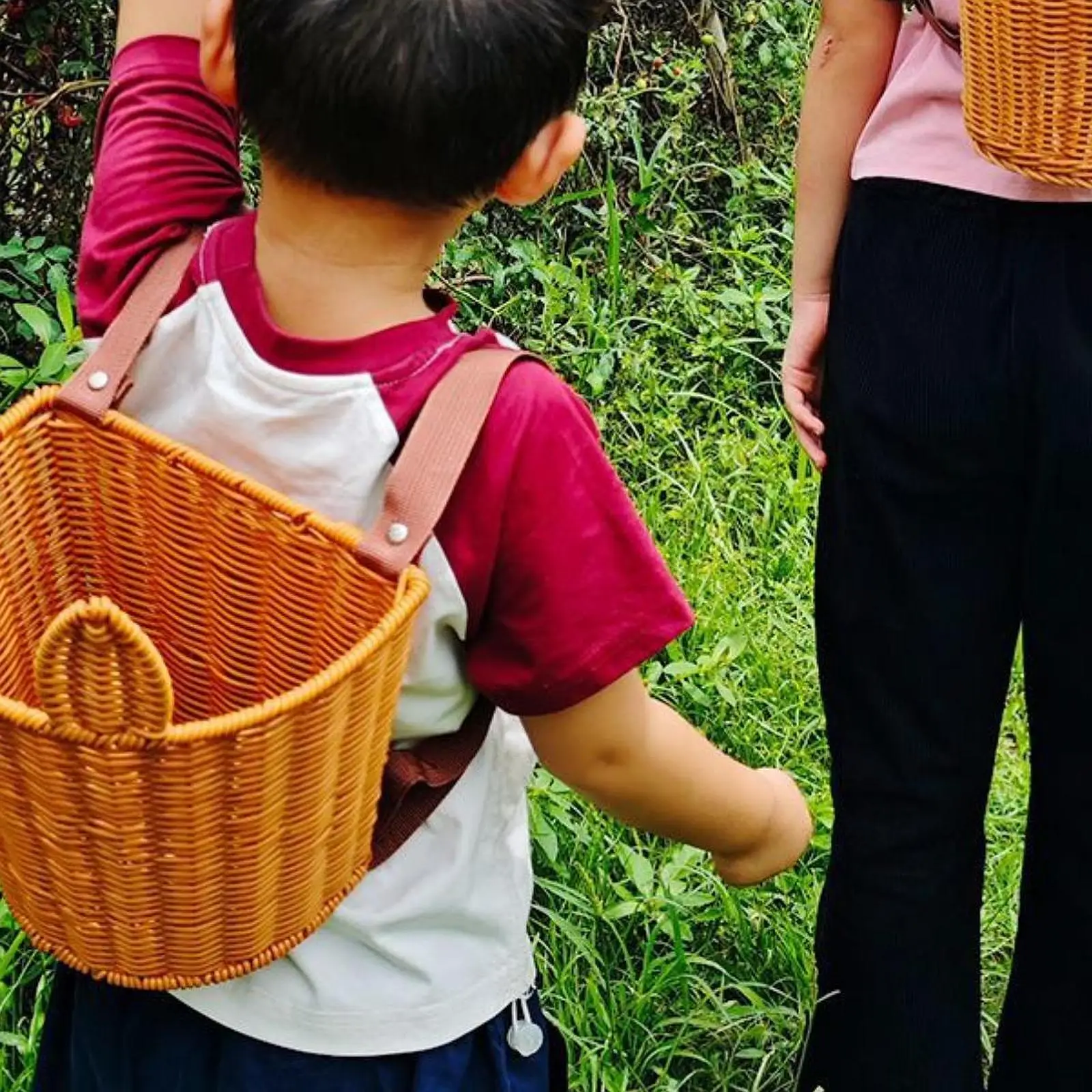 Thumbnail 4 - #8 Compare Picnic Baskets Before You Buy