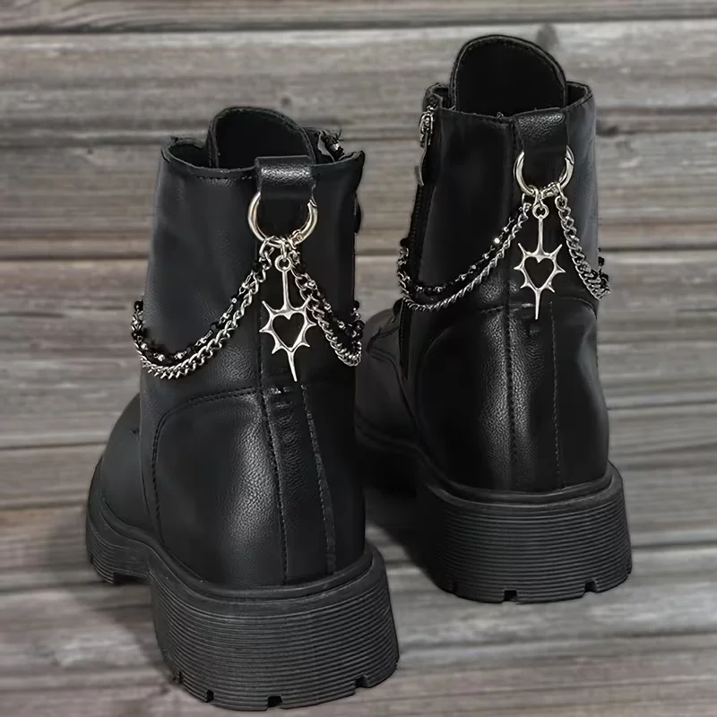 1 Pair of Punk-Style Thorn Heart Shoe Charms – Unique, Niche Design; Unisex; Perfect Holiday Gift
