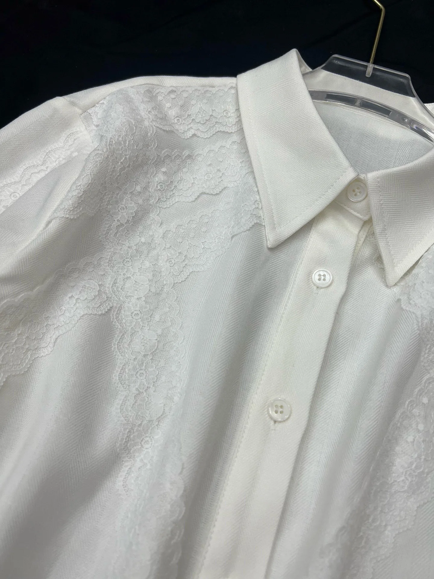 Chemise ample en lin pour femmes, exclusivement, garnie de dentelle, automne