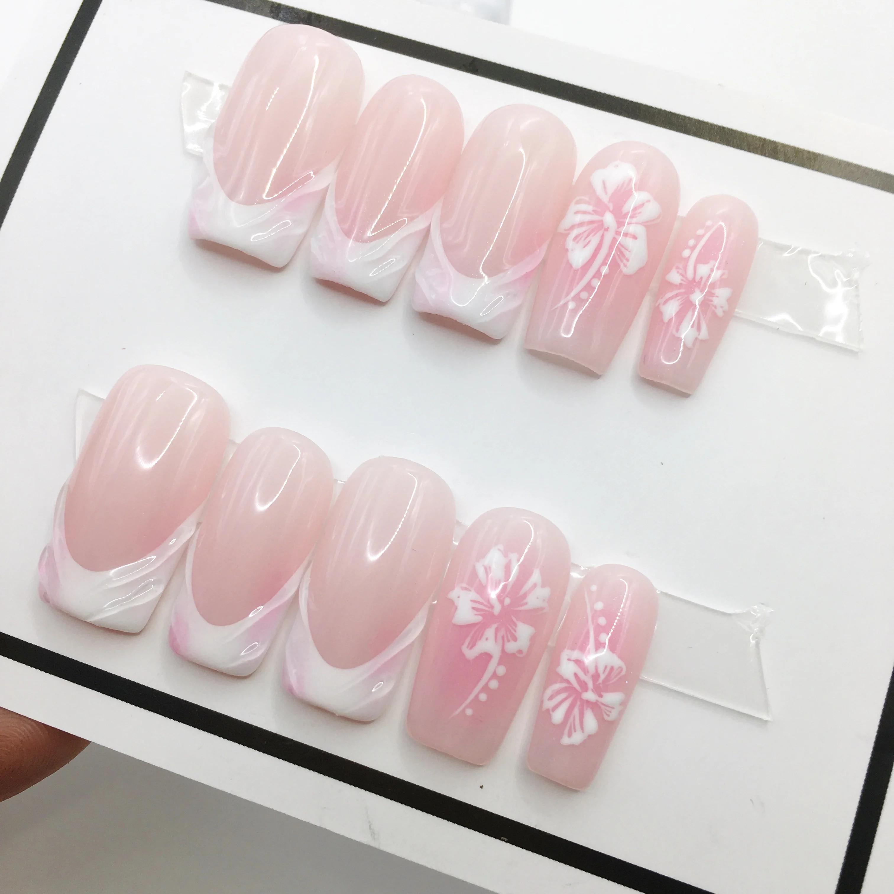 

New Low moq Wholesale 3d Handmade Fingernails Ombre Short Coffin Handmade Acrylic Press On Nails
