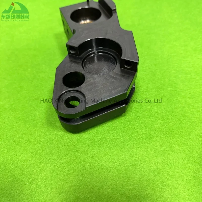 Alloggiamento del cuscinetto delle parti di macchine da stampa di alta qualità per staffa del rullo dell'acqua Mitsubishi V3000 Supporto del rullo dell'acqua di vendita calda