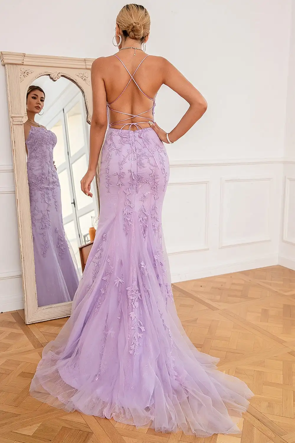 Purple Spaghetti Strap Tulle Mermaid Long Prom Dress with Applique A-line Ball Dress Evening Dress Sleeveless Pleated Party Gown