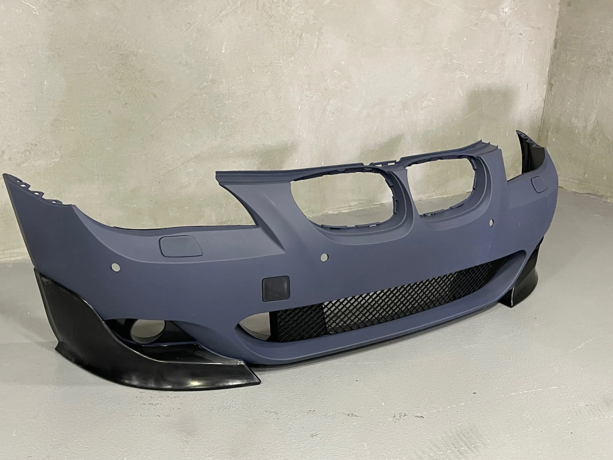 for bmw e60 e61 m tech bumper front lip flap set 2 piece 520i 545i 520d 530d 530 High quality