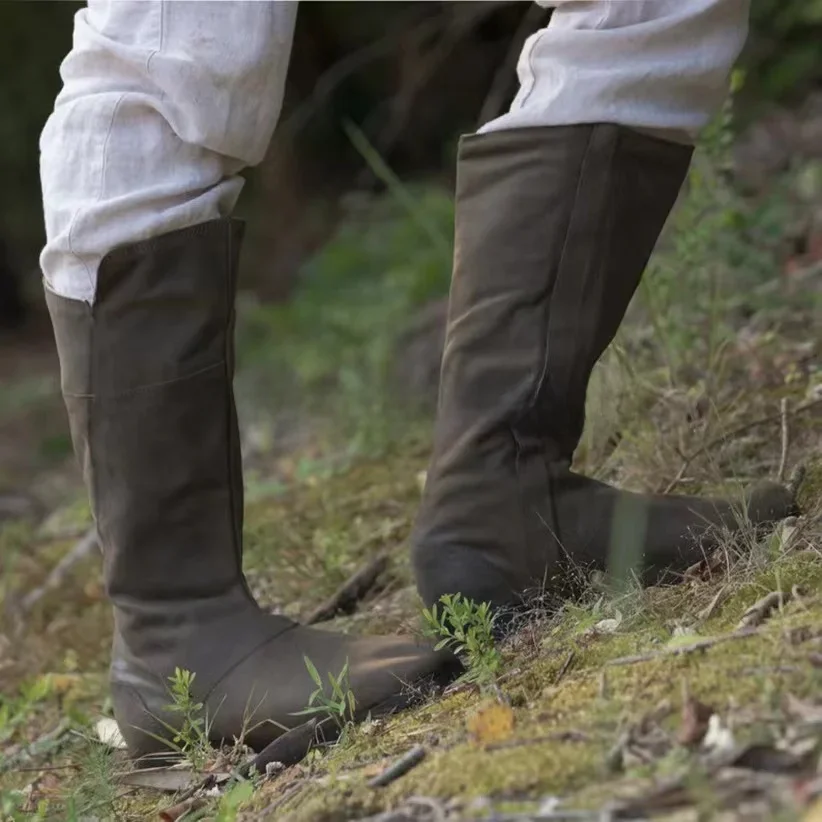 Średniowieczny wiking nowe męskie buty z okrągłą głową 2023 w stylu Vintage materiał PU ciepłe buty męskie z długim rękawem — zdjęcie 2