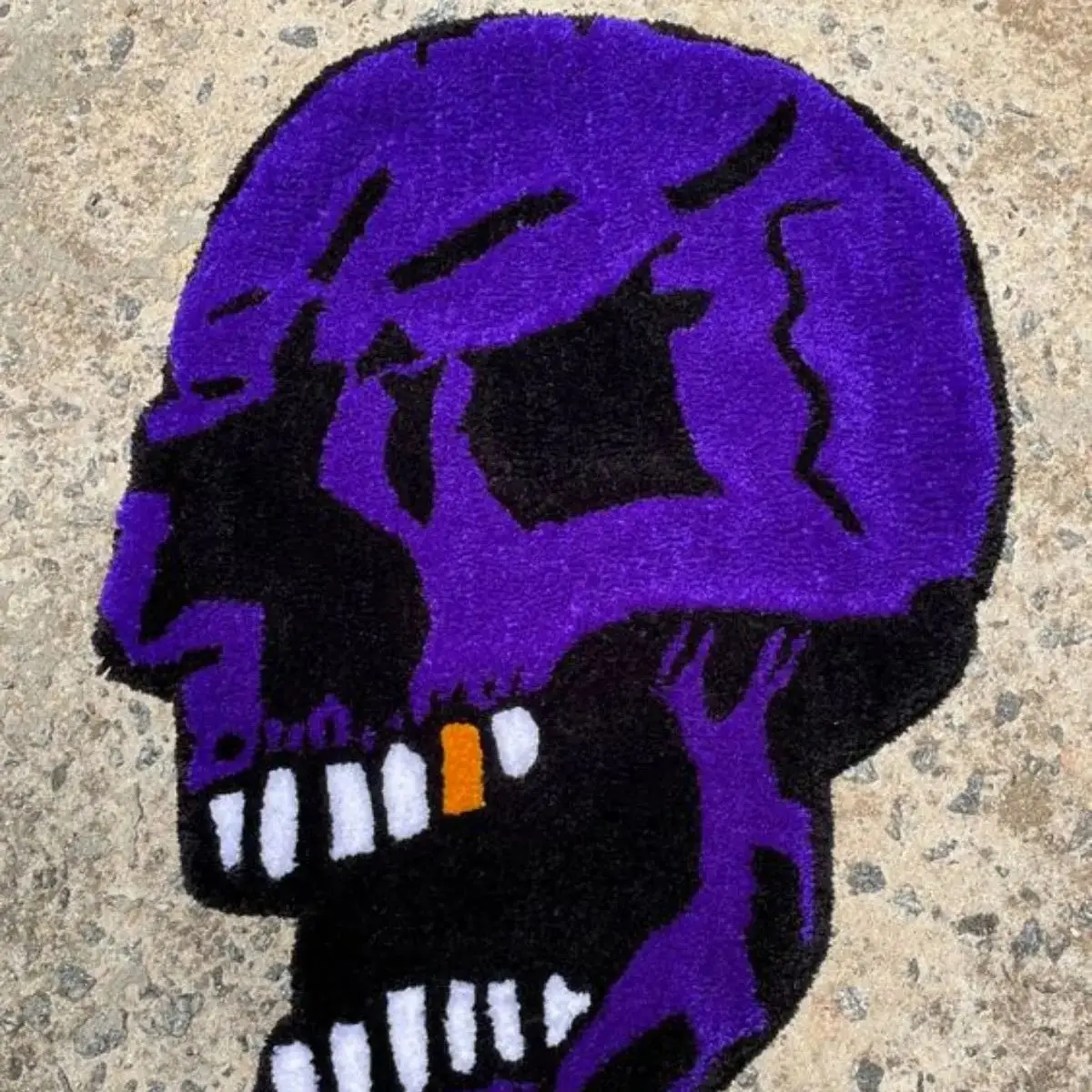 

Golden Teeth Purple Skull Rug Printing Technology Simple Housewarming Gift Handmade Non-Slip Decorative Carpet