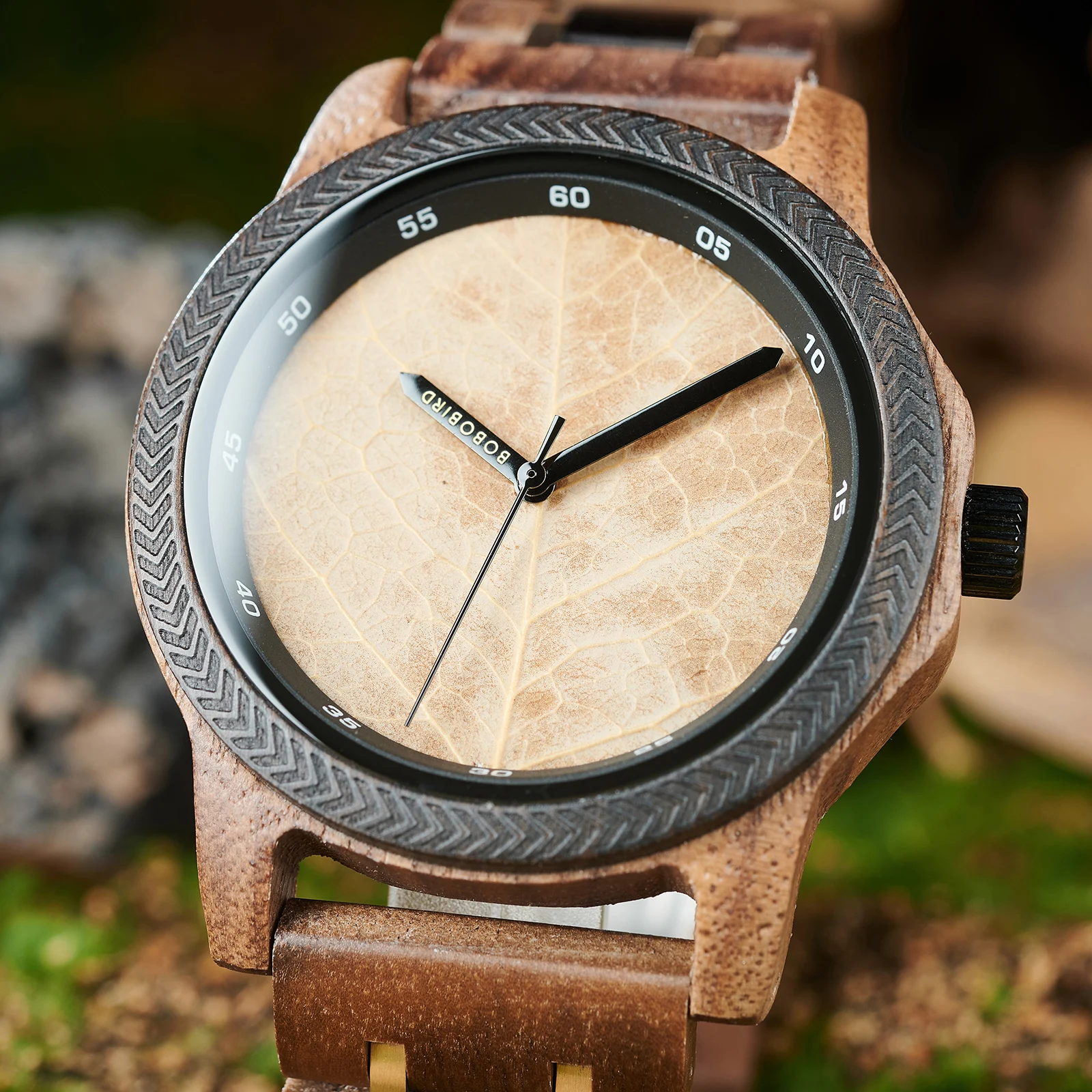 BOBO BIRD Reloj de moda de madera de los hombres original de la hoja de línea de cuarzo reloj de mano de los hombres respetuosos del medio ambiente reloj de pulsera 2024 Nueva Llegada