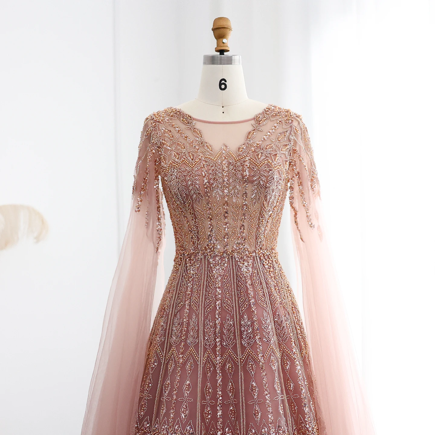 Sharon Said Luxuriöses Dubai Blaues Abendkleid mit Cape-Ärmeln in Übergröße, A-Linie, Arabisches Hochzeits- und Festkleid SS001, Maßanfertigung – Detail 16