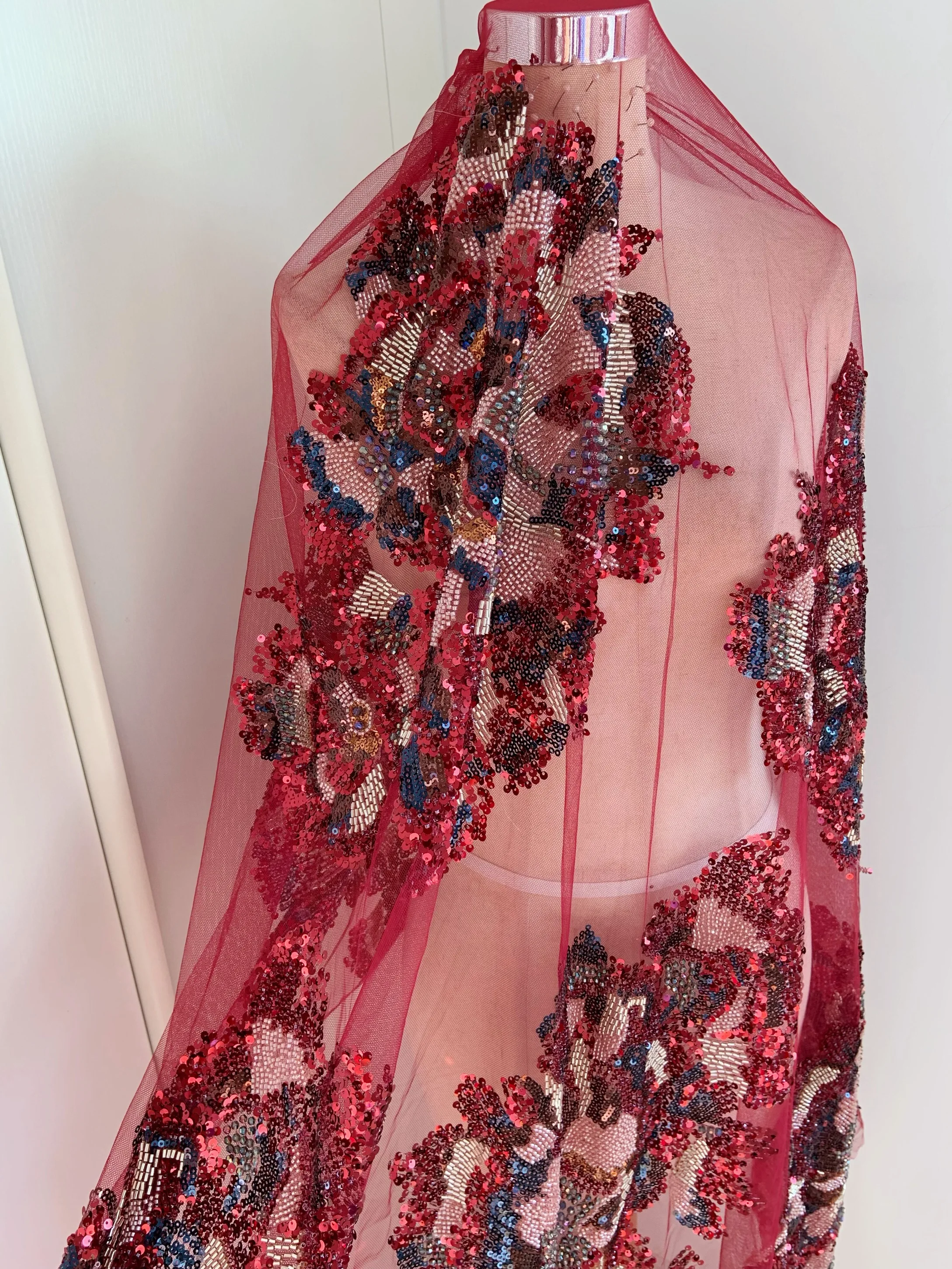 

Red Beaded Flower Applique Handmade Bead Embroidery Patch for Dress Wedding Gown Clothing Decoration