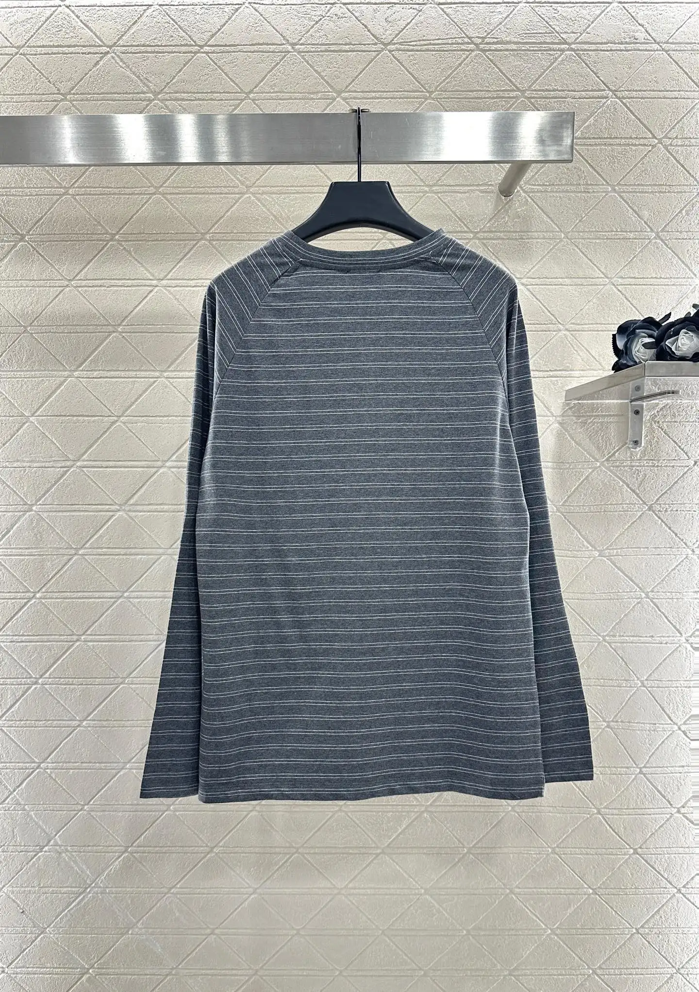 

Gray Striped Long Sleeve Tee for Women, Timeless Style & Comfortable Fit - Essential Wardrobe Staple