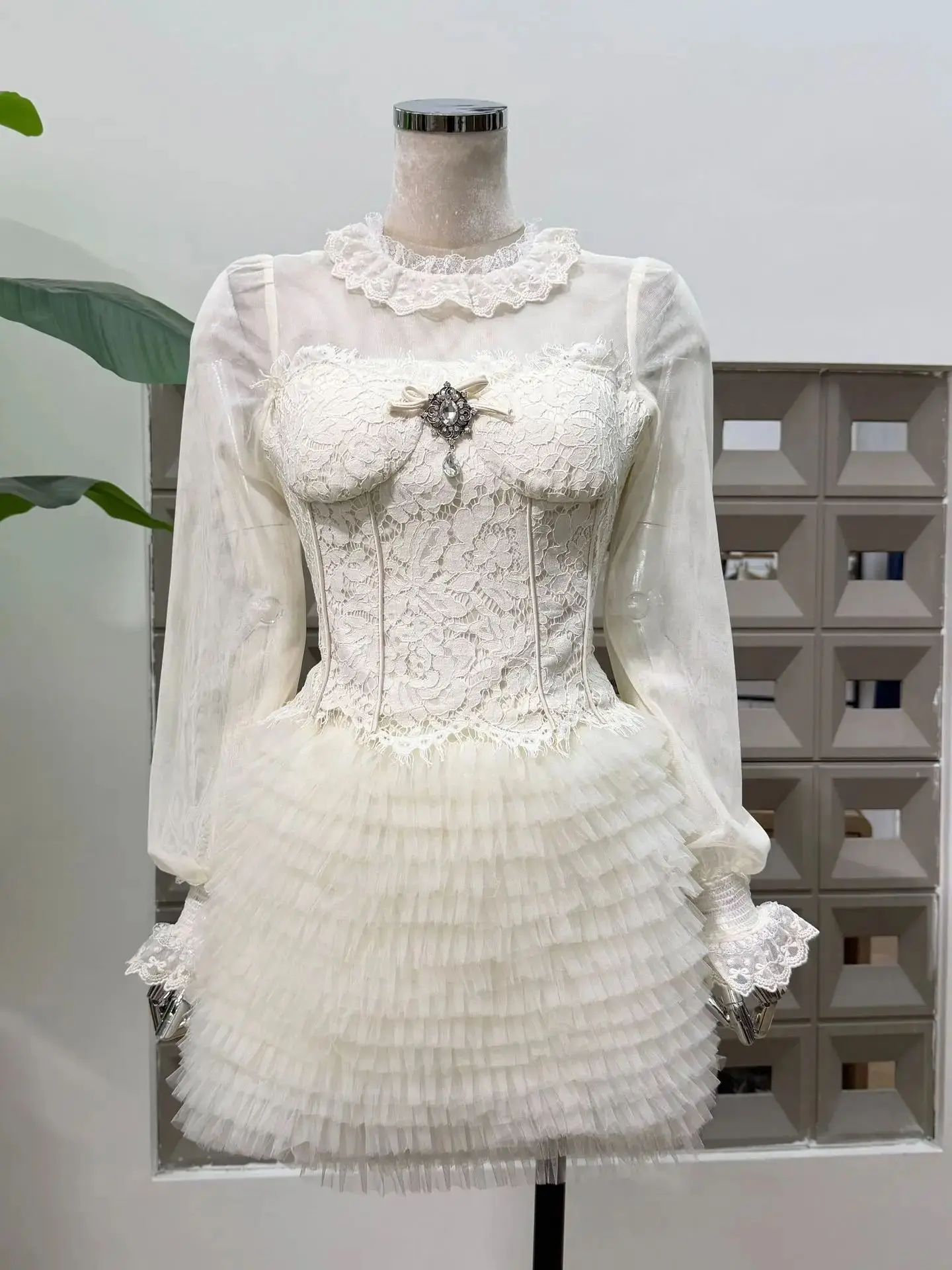 

New Autumn Winter Women Two-Piece Set Royal Lace Patchwork Pullover Top Tulle Cake Midi Skirt Beige Chic Party Ball Gown Evening