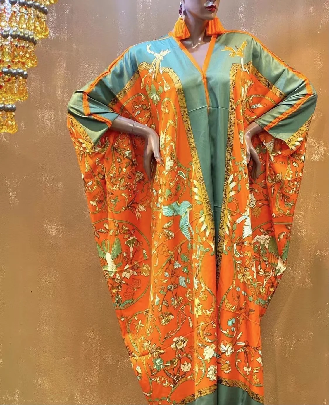 Kuvajt móda blogger nový elegantní potištěné sexy v-neck kaftan maxi šaty nadměrná velikost africký paní volné batwing boubou abaya