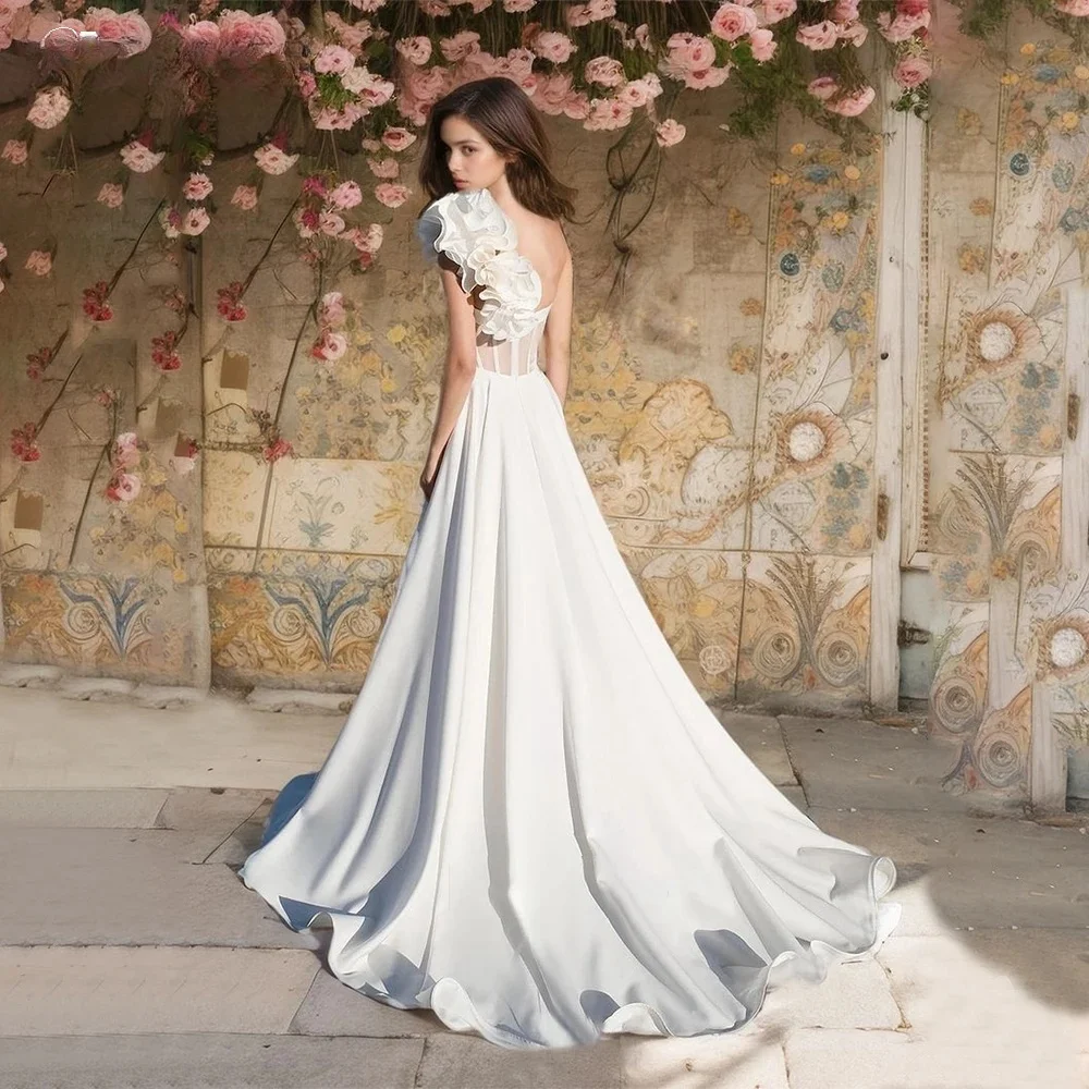 Stunning  Wedding Dress Elegant Long Wedding Dresses Sweetheart Floor-Length Sweep Train Brides Dress Tailor-Made Women Stunning