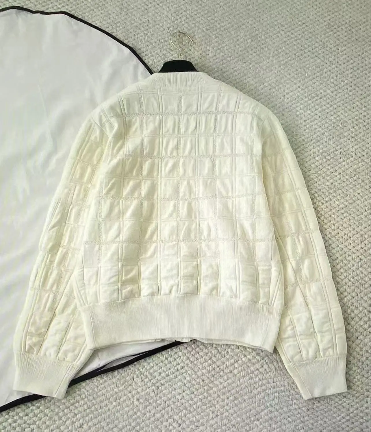 

2025 Autumn Winter New French Temperament Women's Stand Collar Zipper Casual Loose Baseball Jacket Bomber Jacket A39