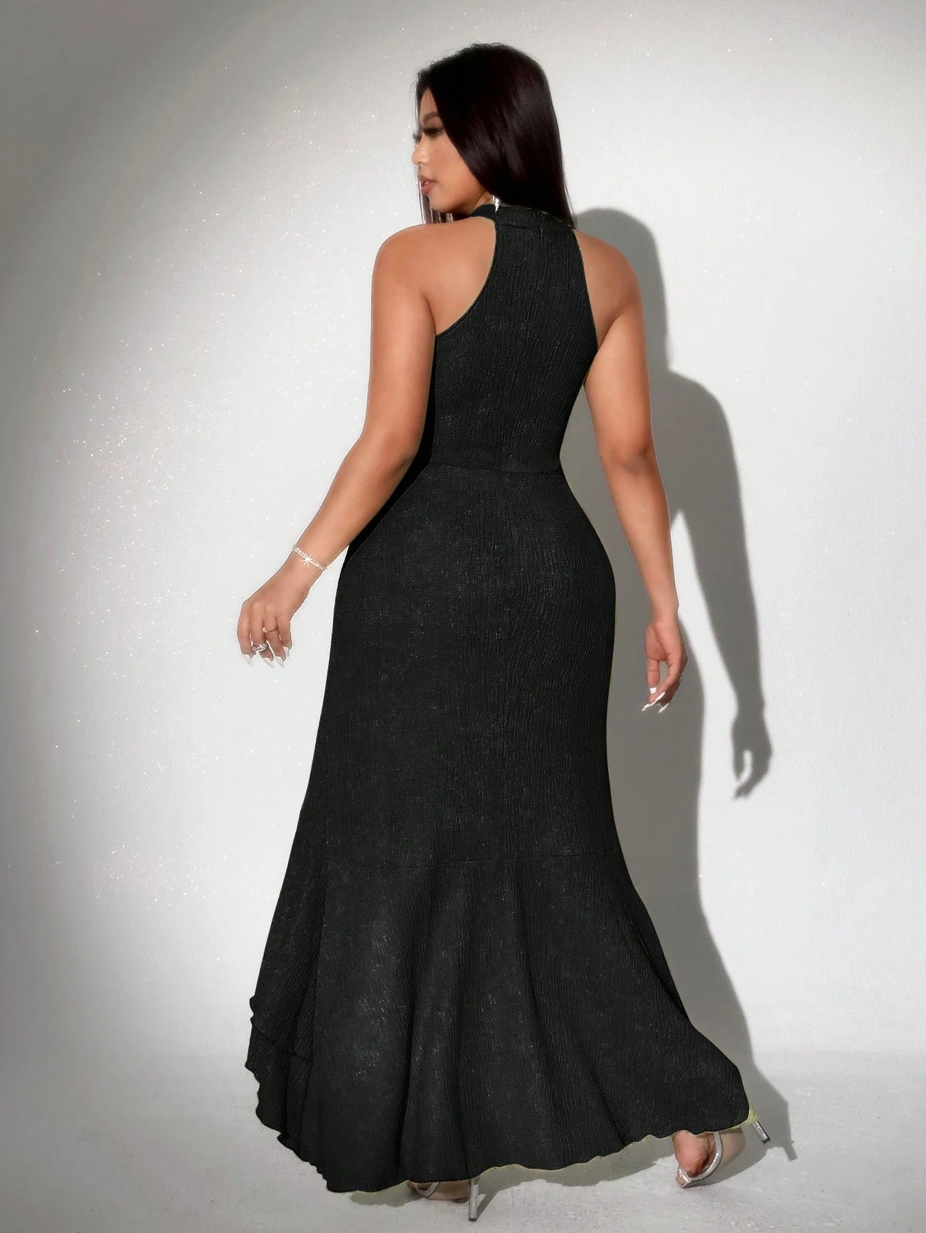 Plus-size knit dress, backless, sleeveless, fitted, stretchy, elegant long dress, suitable as a bridesmaid for weddings, dates o view 2